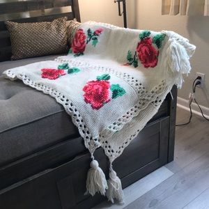 Vintage Boho Farmhouse Crochet cross stitch embroidery Rose Blanket cott…